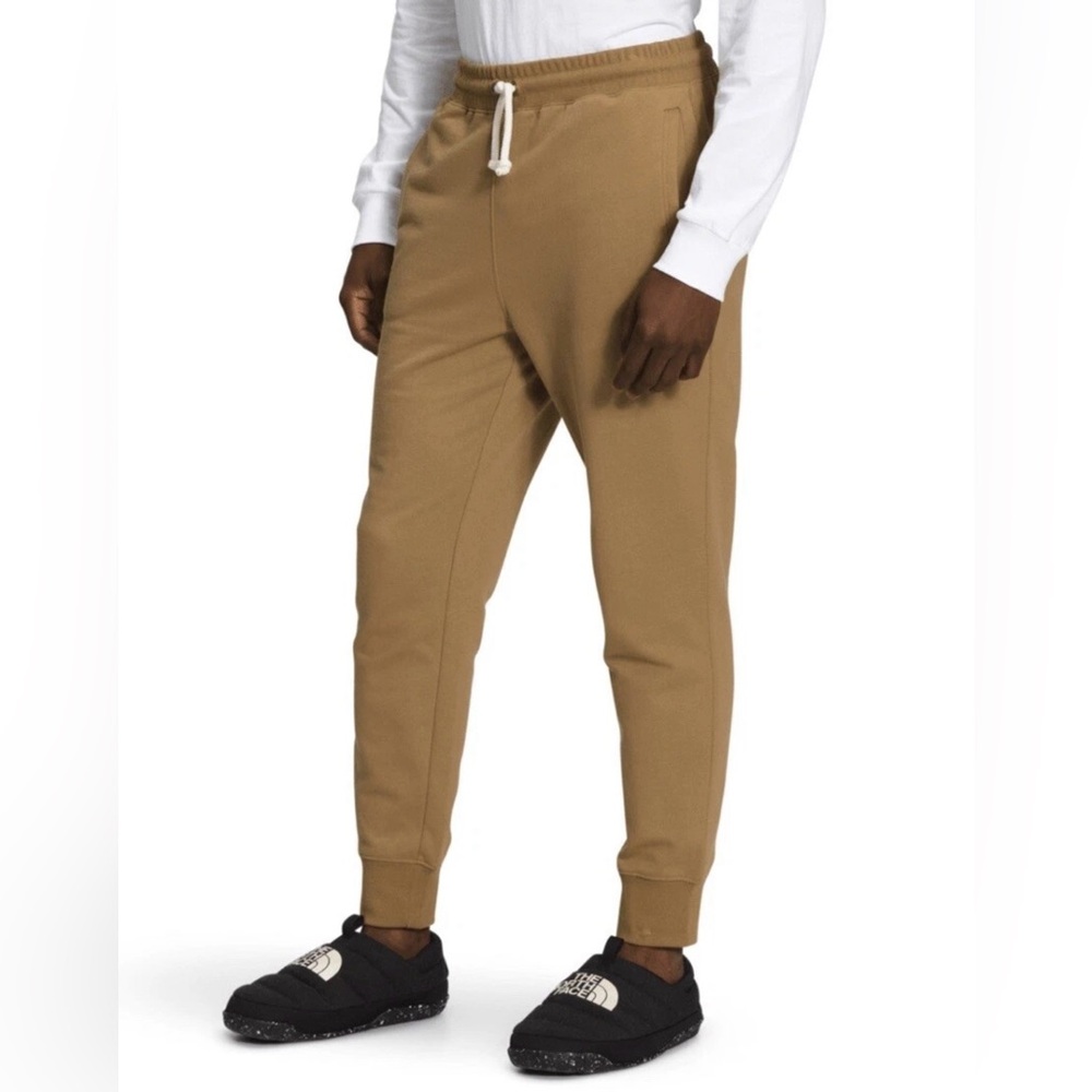 The North Face Men's Heritage Patch Joggers Tan XL Relaxed